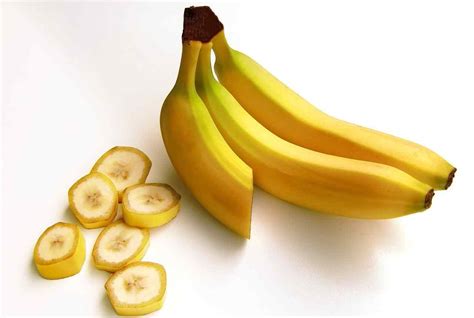 How Many Calories And Carbs In A Banana Health Benefits Of Banana