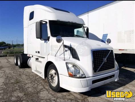 2012 Volvo VNL Sleeper Cab Semi Truck 450hp Cummins ISX 15 For Sale In