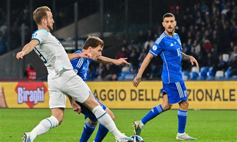 Qualificazioni Euro l Italia vince ma è costretta a rincorrere