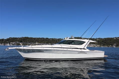 Offering the best selection of boats to choose from. Used Riviera 4000 Offshore for Sale | Boats For Sale ...