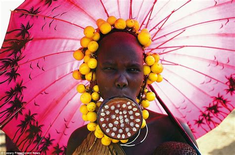 Mago National Parks Mursi Tribe Women Wear Five Inch Plates In Their