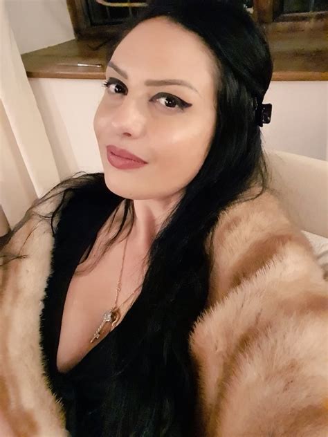 ♀️ The Matriarch Ezada Sinn ♀️ 🔞 On Twitter Long Trip But Well