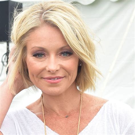 Kelly Ripa Displays Phenomenal Legs In Workout Video And Husband Mark Consuelos Reacts Hello