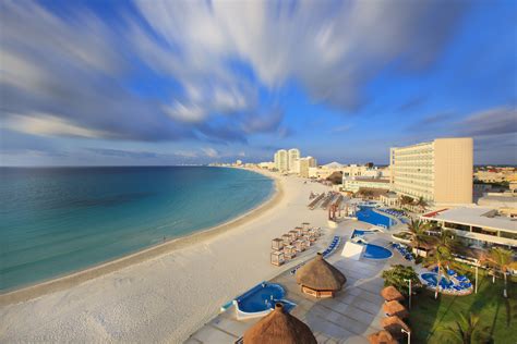 Krystal Cancún Hotel And Resorts Cancún Qr 77500