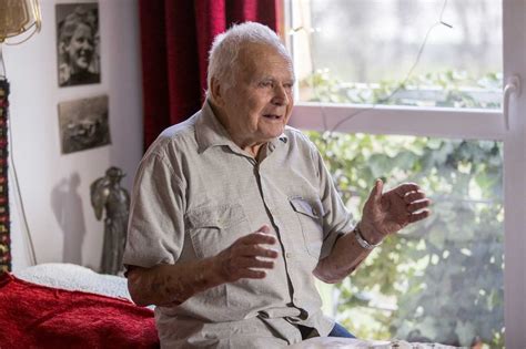 Nébald györgy olimpiai bajnok kardvívó, rácz marianne világbajnoki ezüstérmes kézilabdázó, regőczy krisztina olimpiai ezüstérmes jégtáncos, vereckei ákos kétszeres olimpiai bajnok kajakozó. Elhunyt Szondy István olimpiai bajnok öttusázó