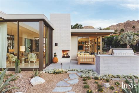 Inside A 1960s Desert Modern Home All About Fun Luxe Interiors
