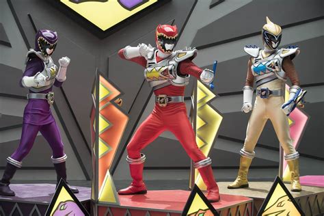 Power Ranger Dino Super Charge New Preview Images And Trailer Jefusion