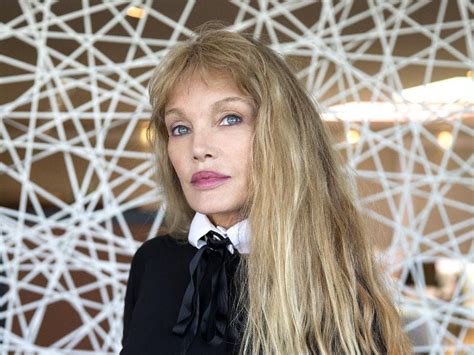 Browse 4,453 arielle dombasle stock photos and images available, or start a new search to explore. Arielle Dombasle : quel âge a-t-elle vraiment ? Photos - Télé Star