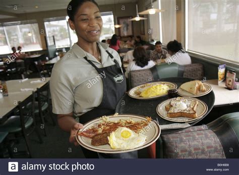 Hialeah Gardens Dennys Restaurant Black Woman Waitress Serves Food