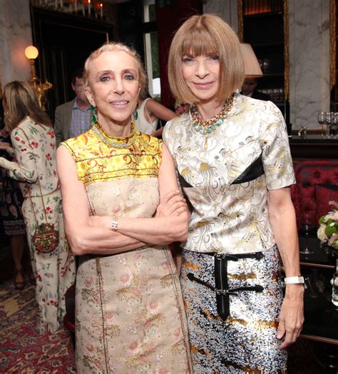 Anna Wintour Hosts A Dinner For Tory Burch In Paris Vogue