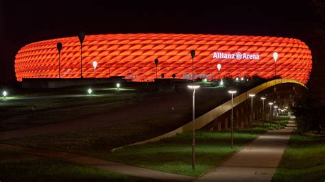 Allianz Arena Munich After The Sun Had Set This Beauty Ha Flickr