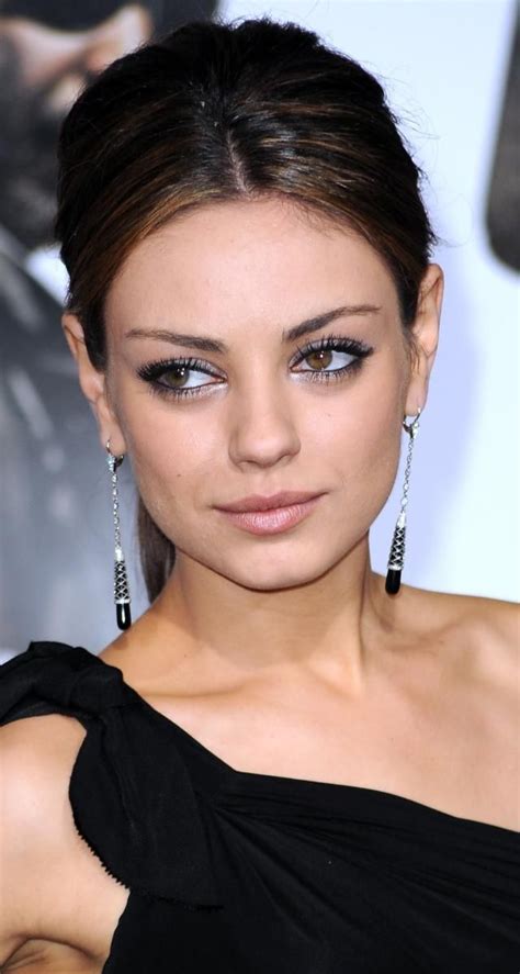 Formal Prom Hairstyles 30 Gorgeous Looks We Love Mila Kunis Hair Mila Kunis Mila Kunis Makeup
