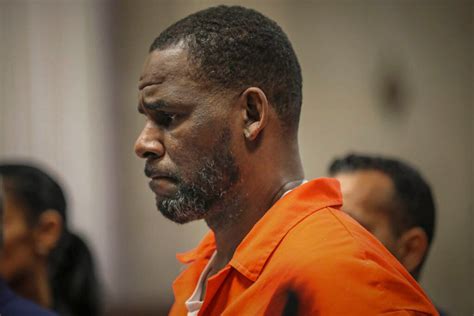 R Kelly Jailed In Nyc As He Awaits Sex Trafficking Trial Court Tv
