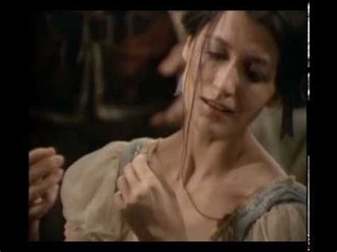 Eterna fanciulla danzante, la definì il poeta eugenio. Carla Fracci "Giselle" - cena de loucura - YouTube