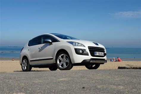 Peugeot 3008 Hybrid4 Auto55be Tests