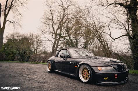 Holy Maniacs Bmw Z3 Sleek And Sexy