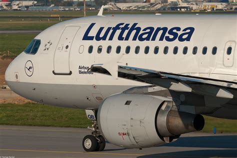 Lufthansa Airbus A320 211 D Aiqb Bielefeld 48499 Flickr