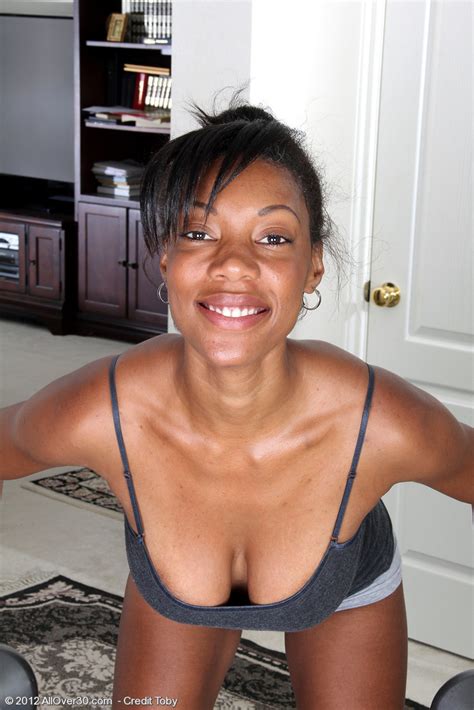 30 Year Old Ebony MILF Jayden From AllOver30 Does A Naked Workout