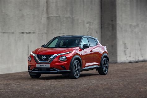 The nissan juke 2021 comes in a suv and hatchback and competes with similar models like the toyota corolla, volkswagen golf and mazda 3 in the under $40k category category. 2021 Ford Bronco "Nissan Juke" Face Swap Will Polarize Opinion - autoevolution