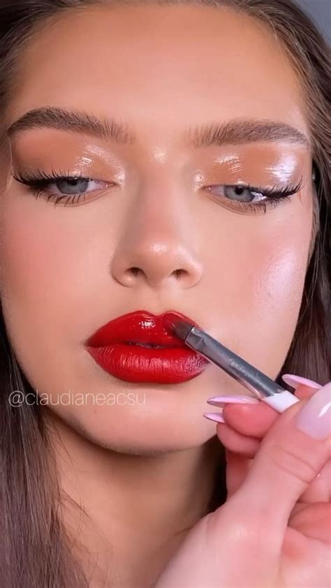 Red Lipstick Makeup Looks Day Makeup Looks Red Makeup Makeup Looks Tutorial Makeup With Red