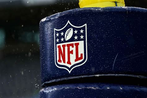 Football fans are turning to reddit nfl streams to watch games for free. Is it possible to live stream NFL games on Reddit? What to ...
