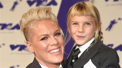 Pink Calls Out Mom Shamers Over Instagram Pic Of Daughter Willow