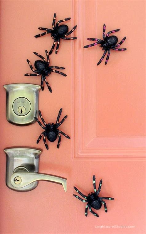 Diy Tutorial Diy Halloween Diy Creepy Crawly Magnetic Spiders Bead