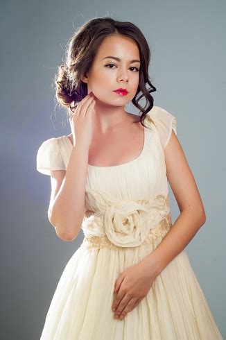 Bian used to describe the braid in the manchu queue hairstyle was originally applied by the han dynasty to the xiongnu. 15 Best Chinese Hairstyles for Women with Pictures ...