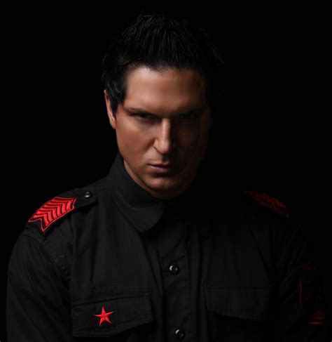Paranormal Pop Culture Zak Bagans Shows The Dead Can Dance With