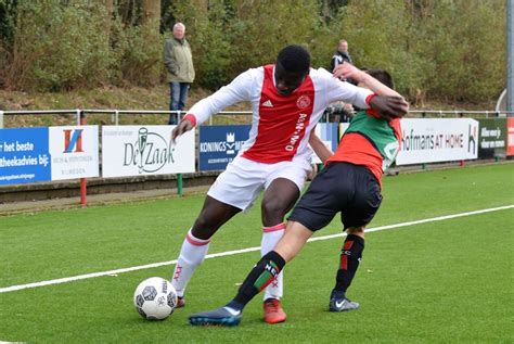 Brian brobbey over brobbeast, zijn sixpack en poffertjes | talent tuesday show #5. Ajax O19 haalt uit tegen NEC/FC Oss O19: 7-0 - Ajax1.nl