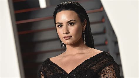 Demi Lovato Shares Before And After Recovery Photo Stylecaster