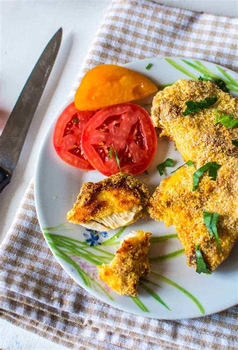 'cause those are two words that never fail to make our ears perk up. Easy Panko Baked Oven-Fried Chicken Recipe in 25 mins