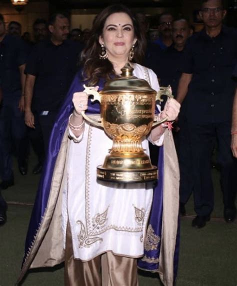 Nita Ambani Throws A Lavish Bash At Antilia As Mumbai Indians Bring The Ipl Trophy Back Home