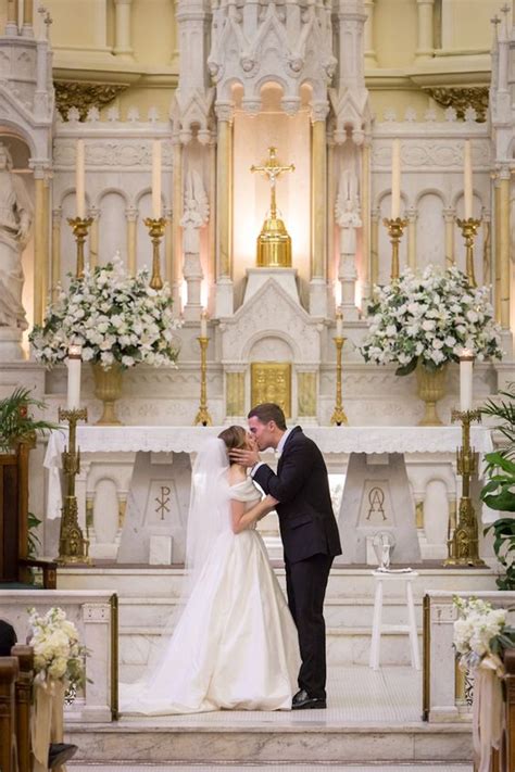 Requisitos de la Iglesia Católica para Contraer Matrimonio | Page 2 of 2