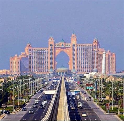 O sistema escolar de dubai segue o dos emirados árabes unidos. Beautiful-Dubai 💕 | Dubai, Emirados árabes unidos, Palm ...