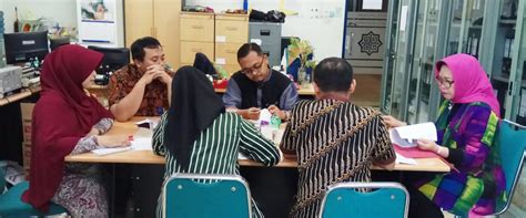 Untuk menghitungnya, digunakan metode prorate (prorata). Rapat Rutin Koordinasi Wakil Rektor II dengan Direktorat ...