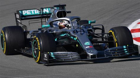 Red bull modernisierte in den folgenden jahren die rennstrecke. Mercedes Benz cambiará el color de sus autos de Fórmula 1 ...