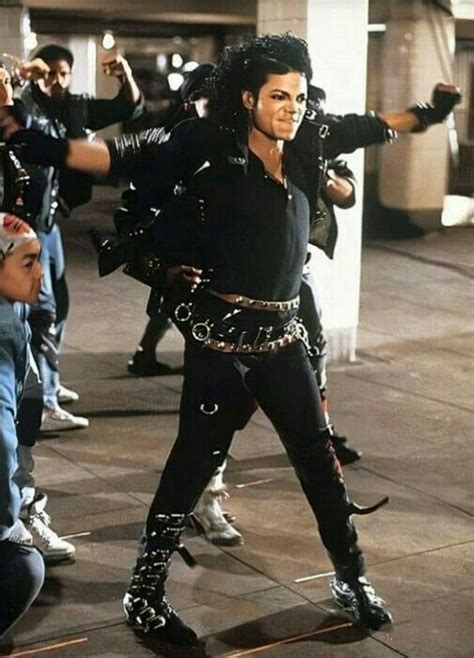 Aïe 21 Raisons Pour Michael Jackson Bad Dance Moves Lets Take A