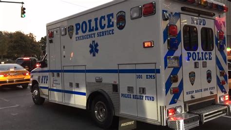 Very Rare Catch Of The Nypd Emergency Services Ems Ambulance Cruising