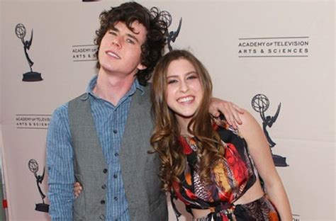 Tvrage Spotlight Charlie Mcdermott And Eden Sher Chat The Middle Hot Sex Picture