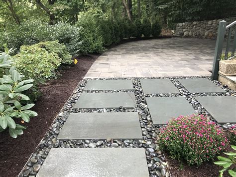 Garden Landscaping Ideas With Stones