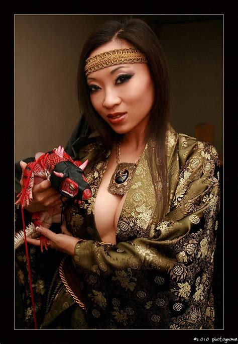 241 best yaya han cosplay embassador images on pinterest awesome cosplay beautiful costumes
