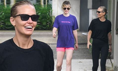 Lara Bingle Parades Her Slender Physique In All Black Activewear In Bondi Daily Mail Online