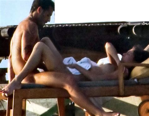 Belen Rodriguez Loves Sex In Public Places Picture 20094originalbelenrodriguezpaparazzi