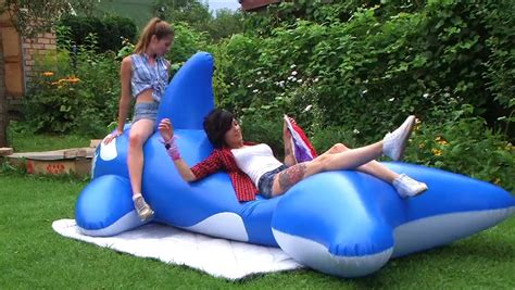Huge Inflatable Blue Whale 10 Feet 3m Shiny Pool Toy Big