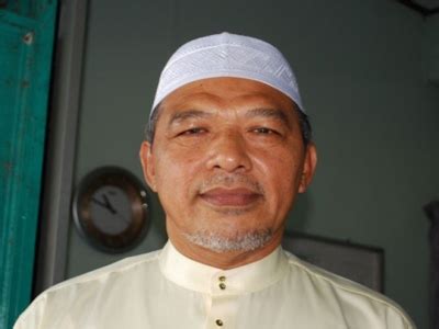 Dato' nik ahmad kamil 1960: Menteri Besar Kelantan - Wikipedia Bahasa Melayu ...