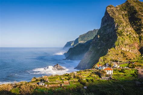 puɾtuˈɣaɫ), officially the portuguese republic (portuguese: A minha experiência no Funchal, Portugal por Mateus ...