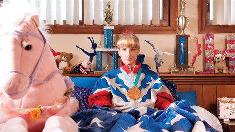 Melissa Rauch Of Big Bang Theory Stars In The Bronze