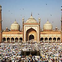 While saudi arabia, uae, london and north america could not sight the crescent moon for shawwal on tuesday evening, here's when chaand raat will be in india to mark 'meethi. Eid-ul-Fitr 2021 - When is Eid in 2021