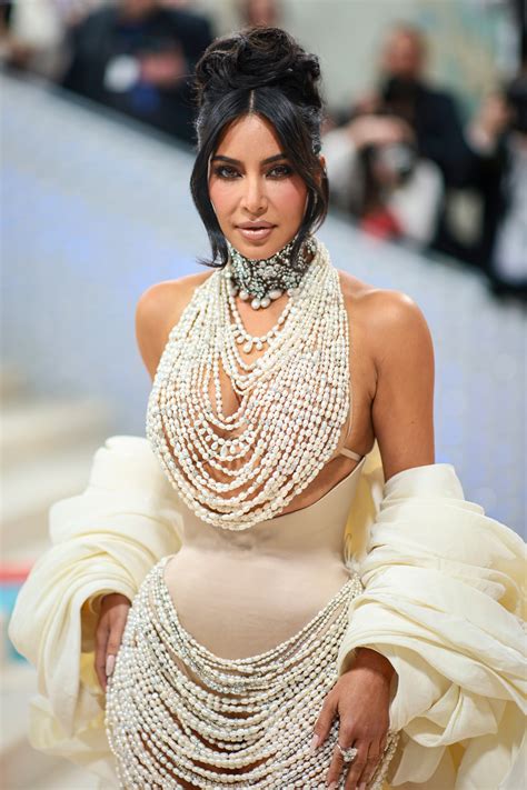 kim kardashian covered herself in 50 000 pearls for the met gala